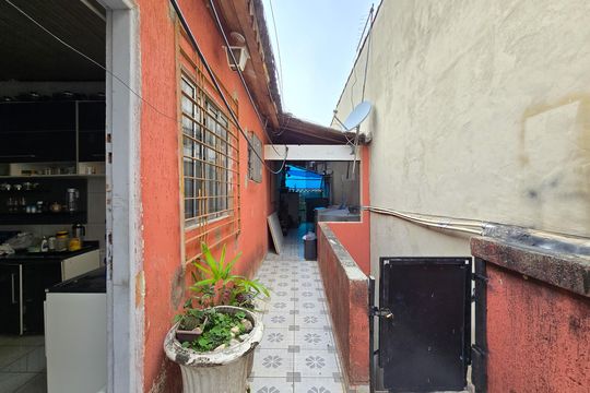 Quintal de casa à venda com 2 quartos, 153m² em Vila Sao Marcos, São Bernardo do Campo