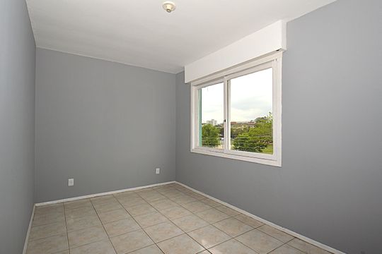 Quarto 2 de apartamento à venda com 3 quartos, 77m² em Rubem Berta, Porto Alegre