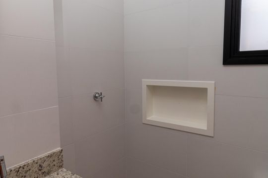 Banheiro de apartamento à venda com 2 quartos, 38m² em Vila Isolina Mazzei, São Paulo