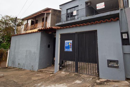 Fachada de casa para alugar com 2 quartos, 240m² em Parque Morumbi, Votorantim