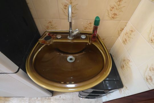 Banheiro Social de apartamento para alugar com 1 quarto, 46m² em Balneario Guarujá, Guarujá