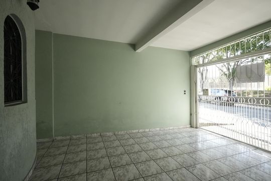 Garagem de casa à venda com 3 quartos, 196m² em Vila Camilópolis, Santo André