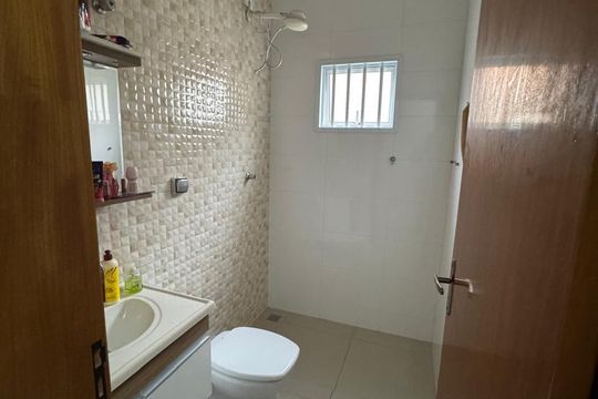 Banheiro de casa à venda com 2 quartos, 307m² em Vila Nova Jundiainopolis, Jundiaí