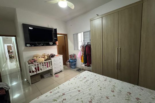 Quarto de casa à venda com 2 quartos, 307m² em Vila Nova Jundiainopolis, Jundiaí