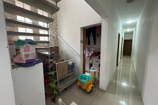 Sala de casa à venda com 2 quartos, 307m² em Vila Nova Jundiainopolis, Jundiaí