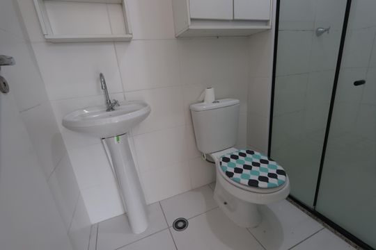 Banheiro Social de apartamento à venda com 1 quarto, 29m² em Vila Ema, São Paulo
