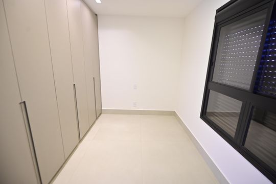 Quarto 1 de apartamento para alugar com 2 quartos, 69m² em Setor Bueno, Goiânia