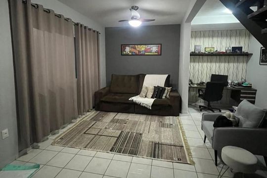 Sala de casa à venda com 3 quartos, 160m² em Medeiros, Jundiaí