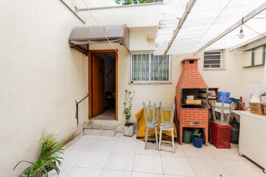 Casa à venda com 4 quartos, 200m² em Parque das Nações, Santo André