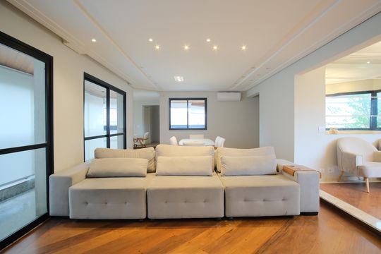 Apartamento para alugar com 3 quartos, 200m² em Tatuapé, São Paulo