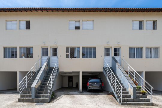 Fachada de casa de condomínio à venda com 2 quartos, 124m² em Parque Jabaquara, São Paulo