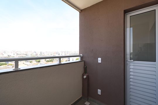 Sacada de apartamento à venda com 2 quartos, 46m² em Vila Curuçá, Santo André