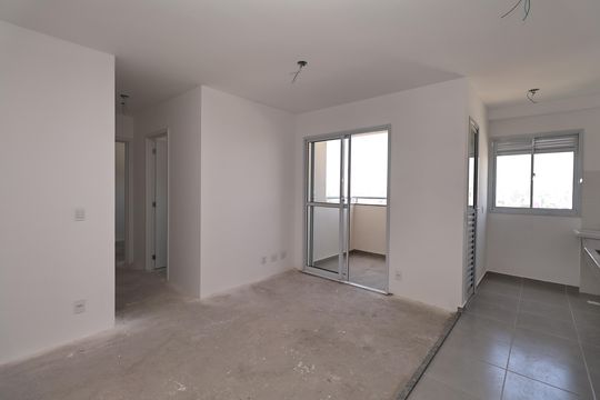 Sala de apartamento à venda com 2 quartos, 46m² em Vila Curuçá, Santo André