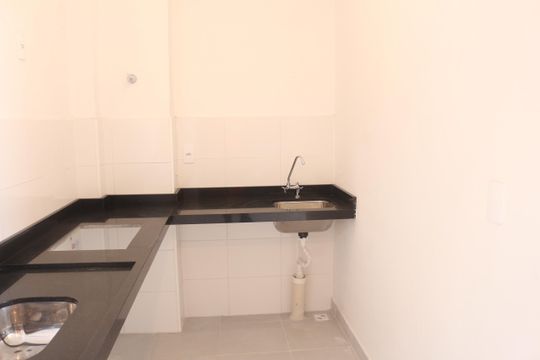 Área de Serviço de apartamento para alugar com 2 quartos, 34m² em Vila Palmares, Santo André