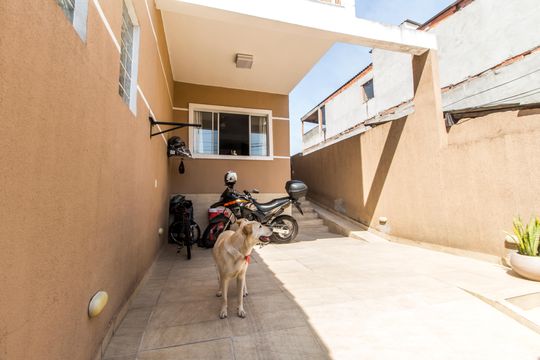 Garagem de casa à venda com 3 quartos, 118m² em Vila Boa Vista, Barueri