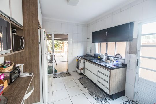 Cozinha de casa à venda com 3 quartos, 118m² em Vila Boa Vista, Barueri