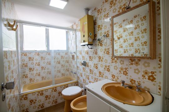 Banheiro de apartamento à venda com 2 quartos, 75m² em Campo Belo, São Paulo