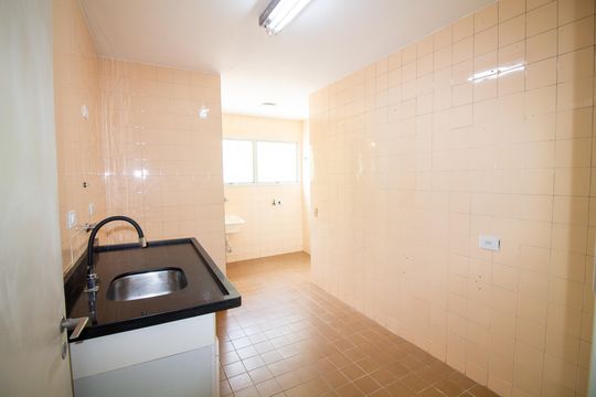Cozinha de apartamento à venda com 2 quartos, 75m² em Campo Belo, São Paulo