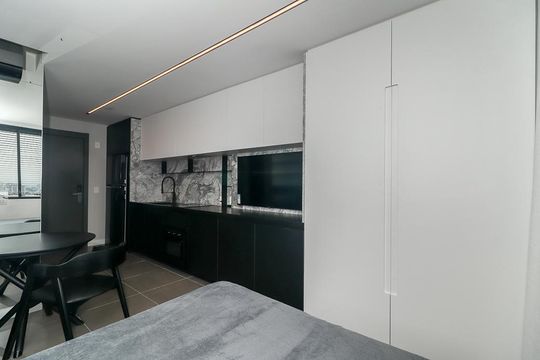 Sala / Quarto / Cozinha de kitnet/studio à venda com 0 quarto, 26m² em Três Figueiras, Porto Alegre