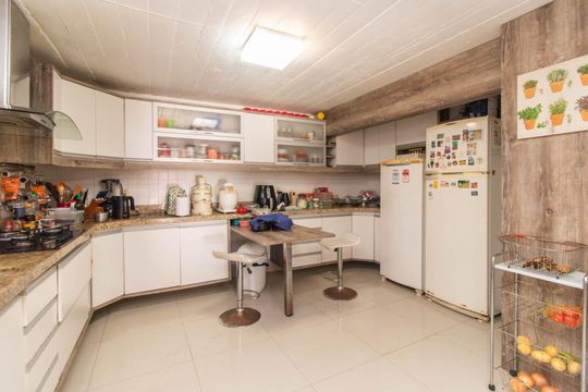 Cozinha de casa à venda com 3 quartos, 120m² em Santa Tereza, Porto Alegre