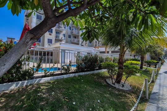 Área comum piscina  de apartamento à venda com 3 quartos, 56m² em Irajá, Rio de Janeiro