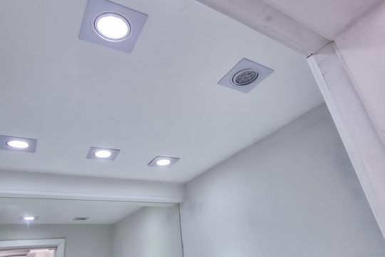 Banheiro 2 de apartamento à venda com 2 quartos, 56m² em Irajá, Rio de Janeiro