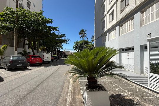 Vista da Rua de apartamento para alugar com 3 quartos, 110m² em Centro, Guarujá