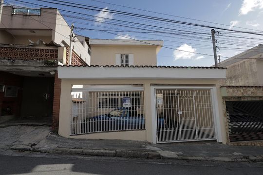 Fachada de casa para alugar com 3 quartos, 146m² em Vila Humaita, Santo André