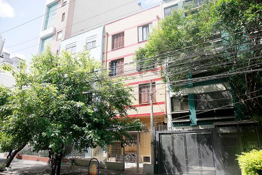 Fachada de apartamento à venda com 1 quarto, 40m² em Centro Histórico, Porto Alegre