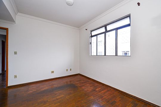 Sala de apartamento para alugar com 3 quartos, 79m² em Sagrada Família, Belo Horizonte