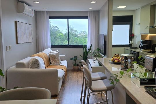 Sala de apartamento à venda com 1 quarto, 49m² em Petrópolis, Porto Alegre