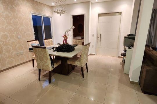 Casa à venda com 3 quartos, 316m² em Jardim Paulista II, Jundiaí
