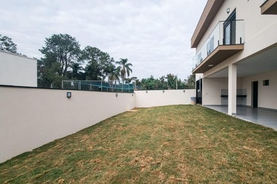 Casa à venda com 3 quartos, 236m² em Medeiros, Jundiaí