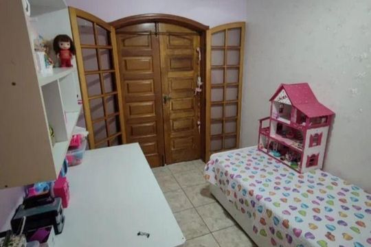 Casa à venda com 3 quartos, 168m² em Vila M Genoveva, Jundiaí