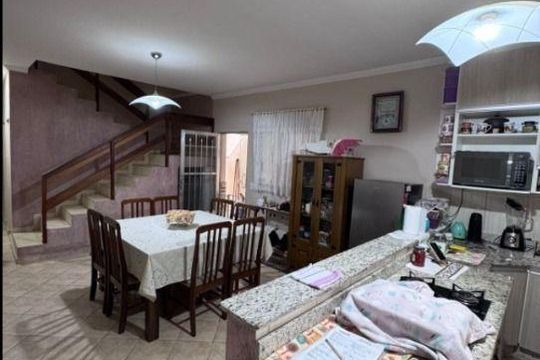 Casa à venda com 3 quartos, 177m² em Jardim do Lago, Jundiaí