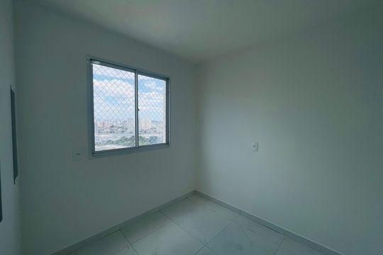 Quarto 1 de apartamento à venda com 2 quartos, 43m² em Vila das Bandeiras, Guarulhos