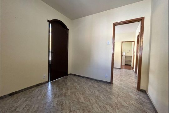 Casa à venda com 2 quartos, 100m² em Santo Andre, Belo Horizonte