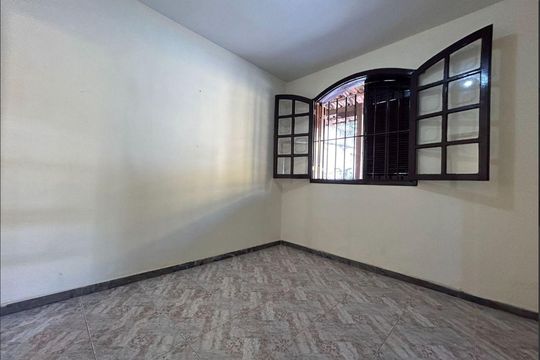 Casa à venda com 2 quartos, 100m² em Santo Andre, Belo Horizonte