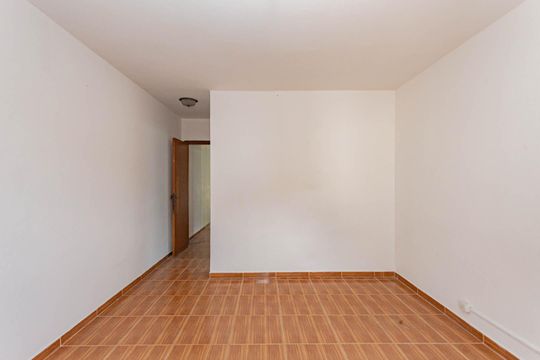 Suíte de casa à venda com 3 quartos, 180m² em Jardim Santa Emilia, São Paulo