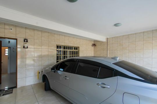 Garagem de casa à venda com 3 quartos, 287m² em Vila Ponte Rasa, São Paulo