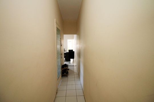 Sala - Corredor de apartamento à venda com 2 quartos, 120m² em Olaria, Rio de Janeiro