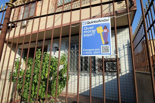 Placa de apartamento à venda com 2 quartos, 120m² em Olaria, Rio de Janeiro