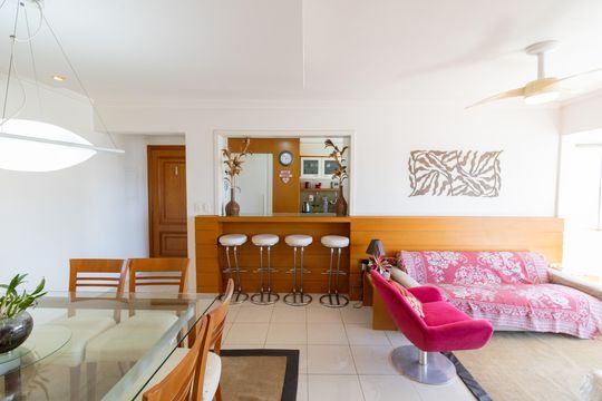 Sala de apartamento à venda com 3 quartos, 109m² em Rio Branco, Porto Alegre