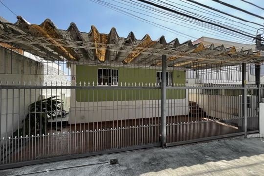 Fachada de casa à venda com 2 quartos, 110m² em Casa Verde, São Paulo