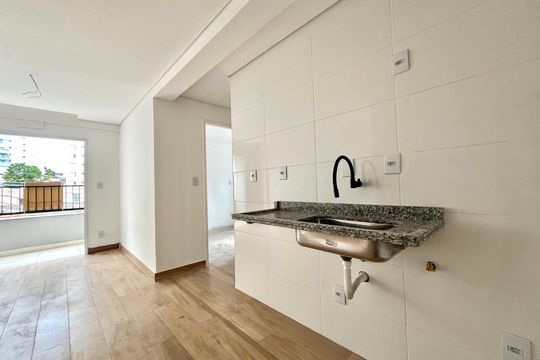 Cozinha de apartamento à venda com 2 quartos, 38m² em Vila Guarani (zona Sul), São Paulo