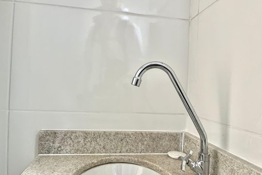 Banheiro de apartamento à venda com 2 quartos, 38m² em Vila Guarani (zona Sul), São Paulo