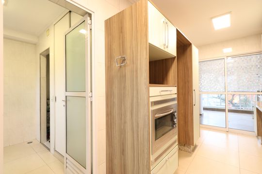 Cozinha de apartamento para alugar com 3 quartos, 143m² em Vila Leopoldina, São Paulo