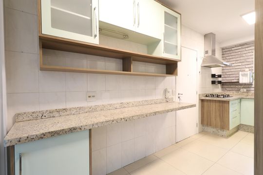 Cozinha e Área de serviço  de apartamento para alugar com 3 quartos, 143m² em Vila Leopoldina, São Paulo