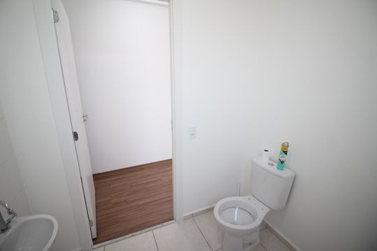Banheiro de apartamento para alugar com 1 quarto, 60m² em Novo Riacho, Contagem