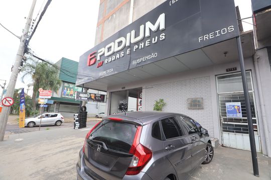 Fachada do Prédio de kitnet/studio para alugar com 1 quarto, 35m² em Centro, Canoas